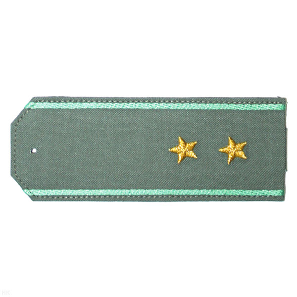 Погоны «машинная вышивка» из рубаш. ткани оливк. с вышит. зел. кантом с вышит. звездами (прапорщик)
