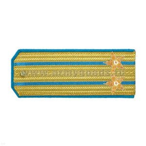 Погоны парадные золотые (шелк) с 2 голуб. просв., вышит. канителью (подполковник)