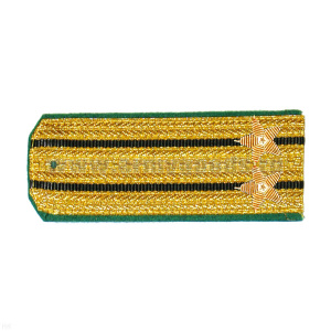 Погоны парадные золотые (металлиз.) с зел. кантом с 2 черн.и просв., вышит. канителью (подполковник)