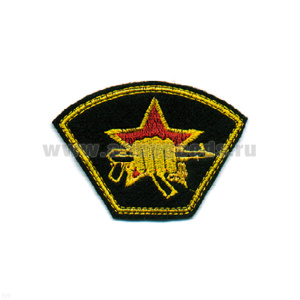 Шеврон вышит. Кулак с автоматом