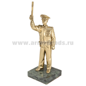 Статуэтка (литье бронза, камень змеевик) Инспектор ГИБДД