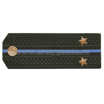 Погоны оливк. 1 голубой просвет, укомпл. мет. фурнитурой (лейтенант) пластик