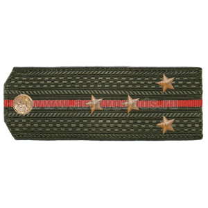 Погоны оливк. 1 красный просвет, укомпл. мет. фурнитурой (капитан) пластик